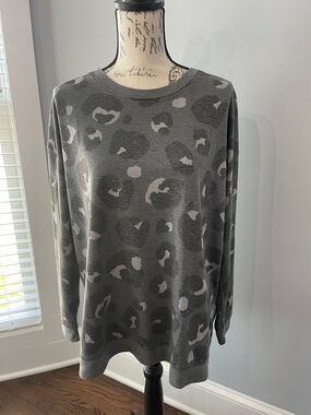 Mud Pie Gray Leopard Print Long Sleeve Top